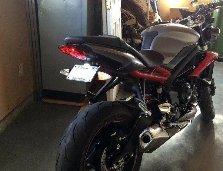 2017   Street Triple 660 675 765 Fender Eliminator LAMS RS 2021 2020 2019 2018