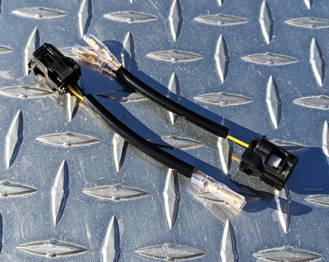 2022   Yamaha R3 Turn Signal Adapter Plugs / Indicator Connectors 2023 2024