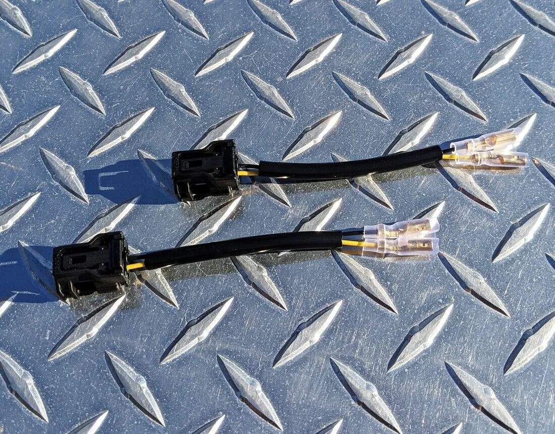 2022   Yamaha R3 Turn Signal Adapter Plugs / Indicator Connectors 2023 2024