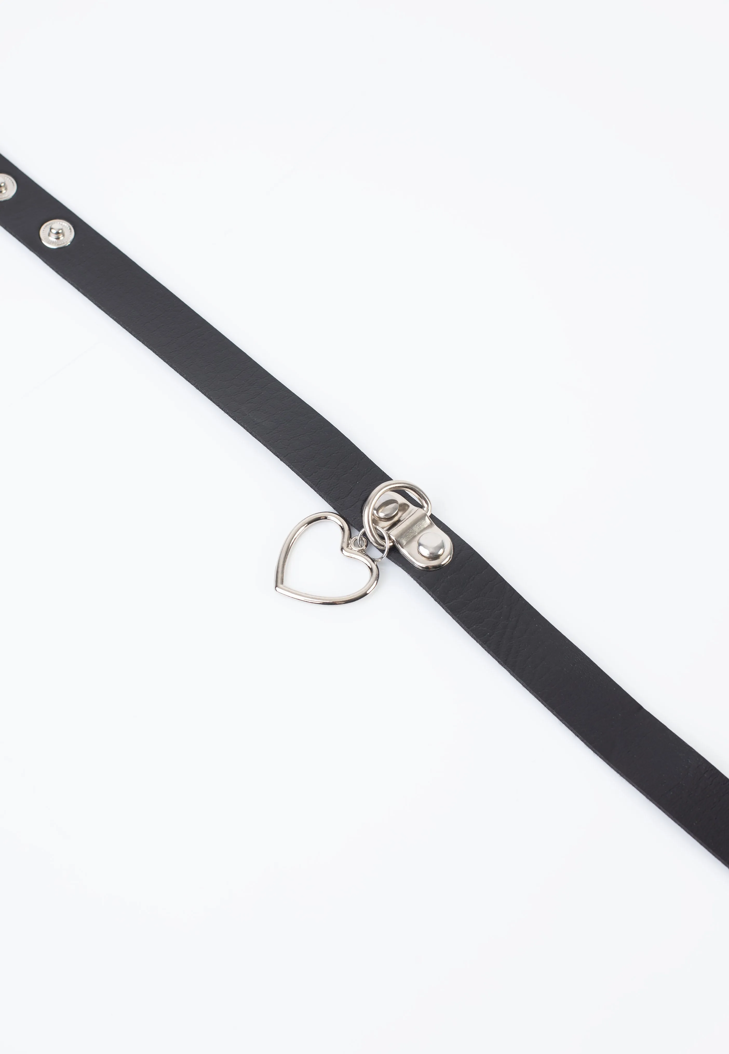 Bullet69 - Heart Pendant Neckband Black - Choker