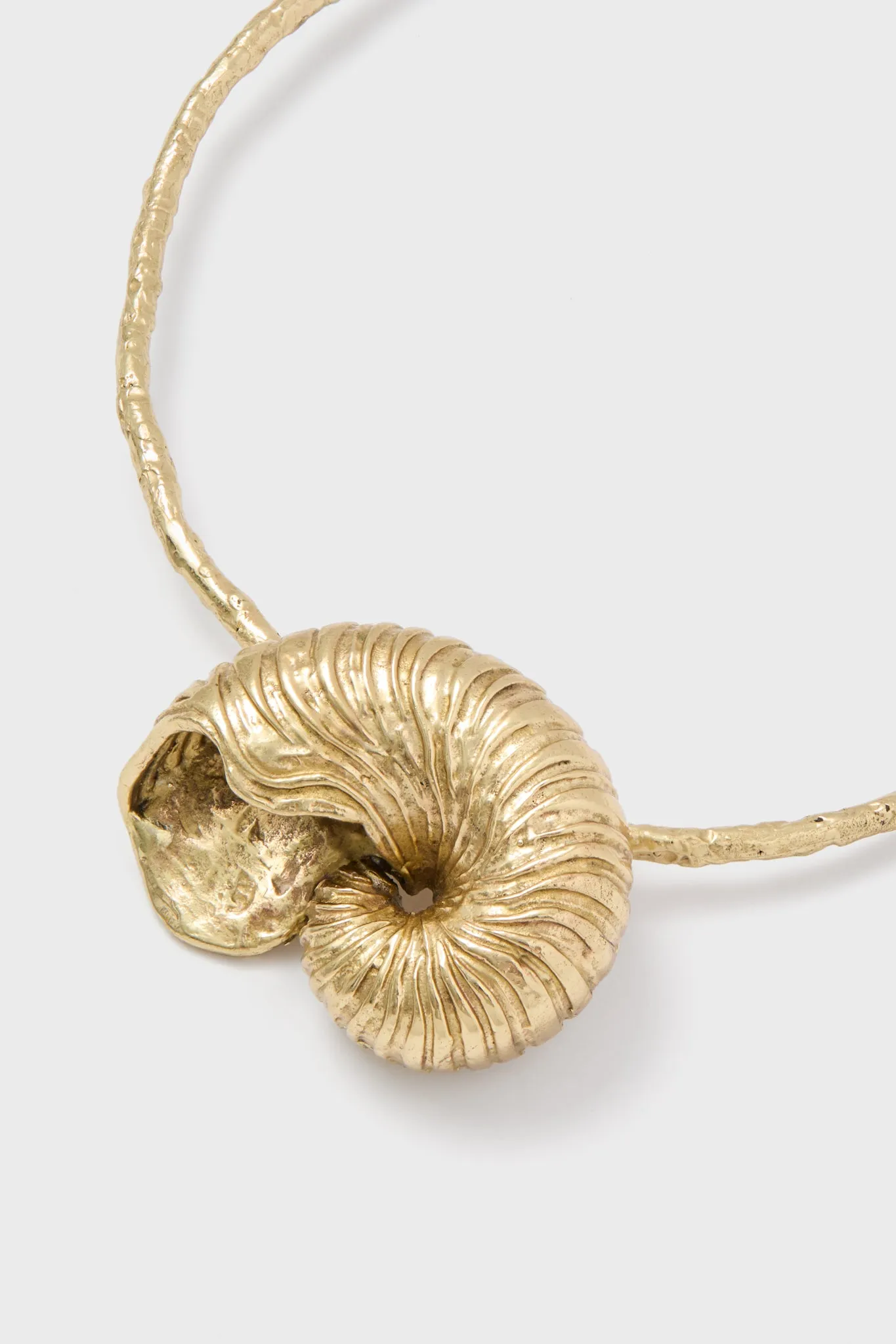 Gold Reverie Nautilus Collar