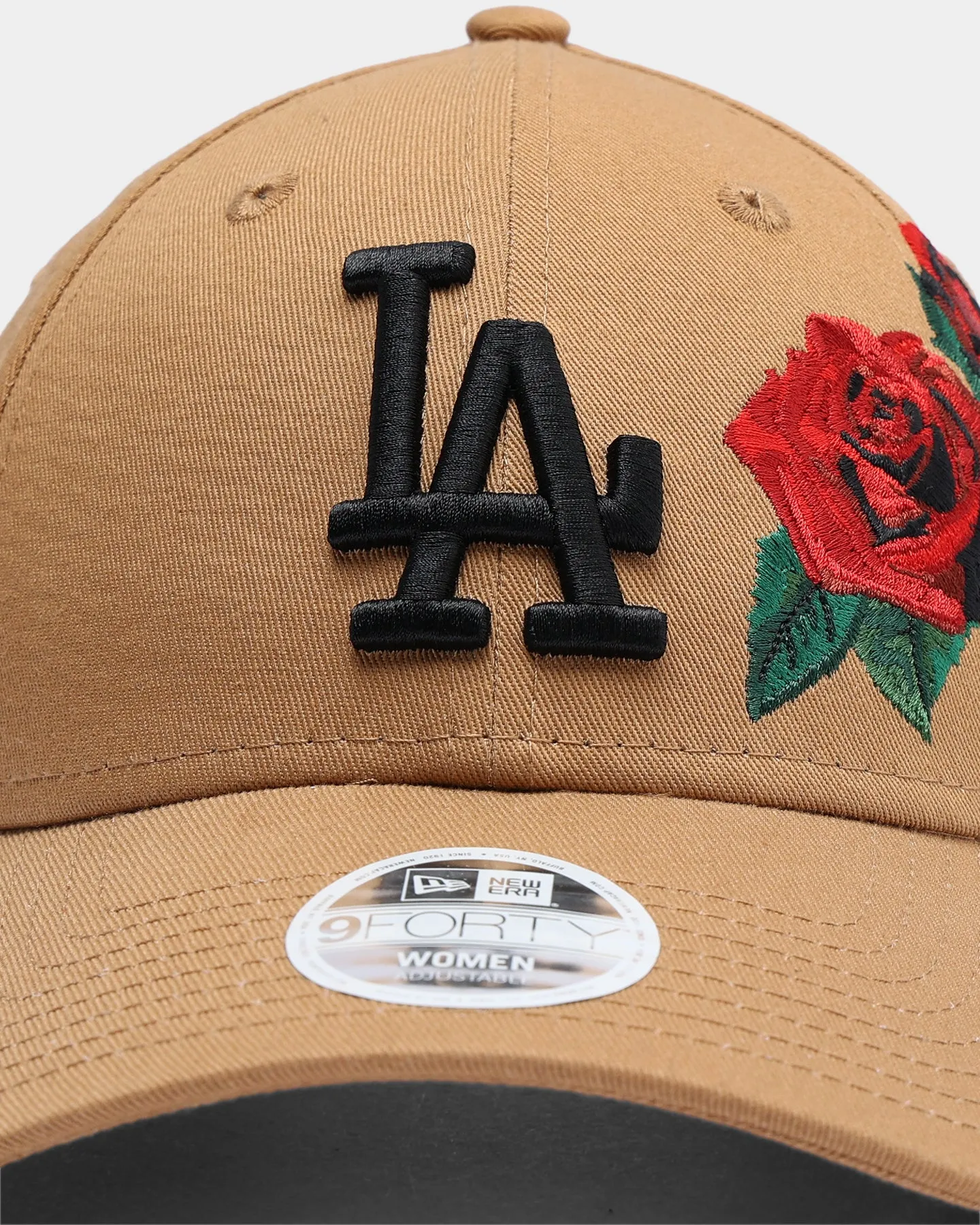 New Era Women's Los Angeles Dodgers Rose Hit 9FORTY Strapback Wheat/Black