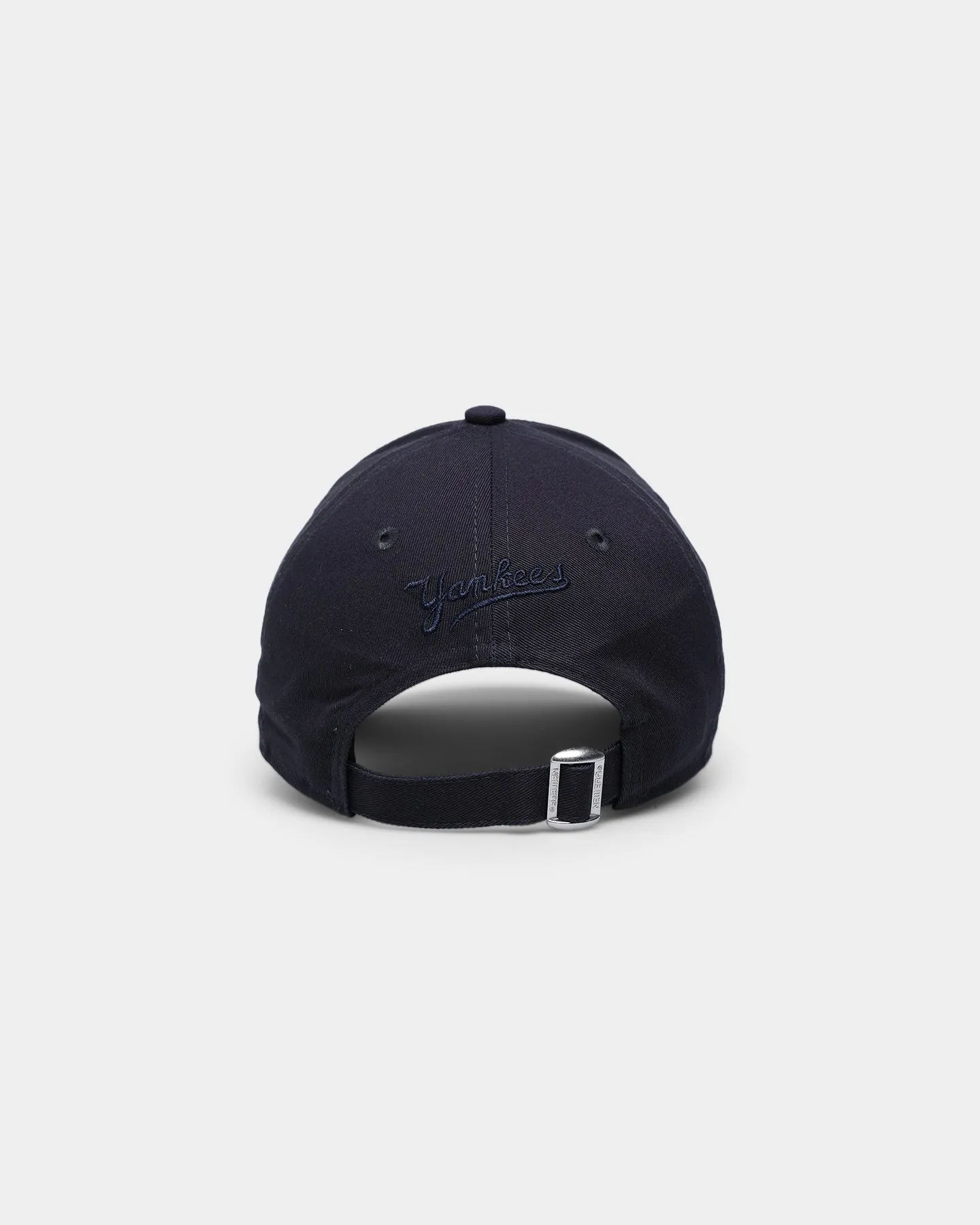 New Era Women's New York Yankees 9FORTY Cloth Strap Strapback Navy