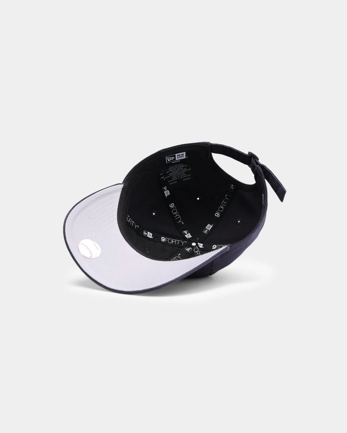 New Era Women's New York Yankees 9FORTY Strapback Navy