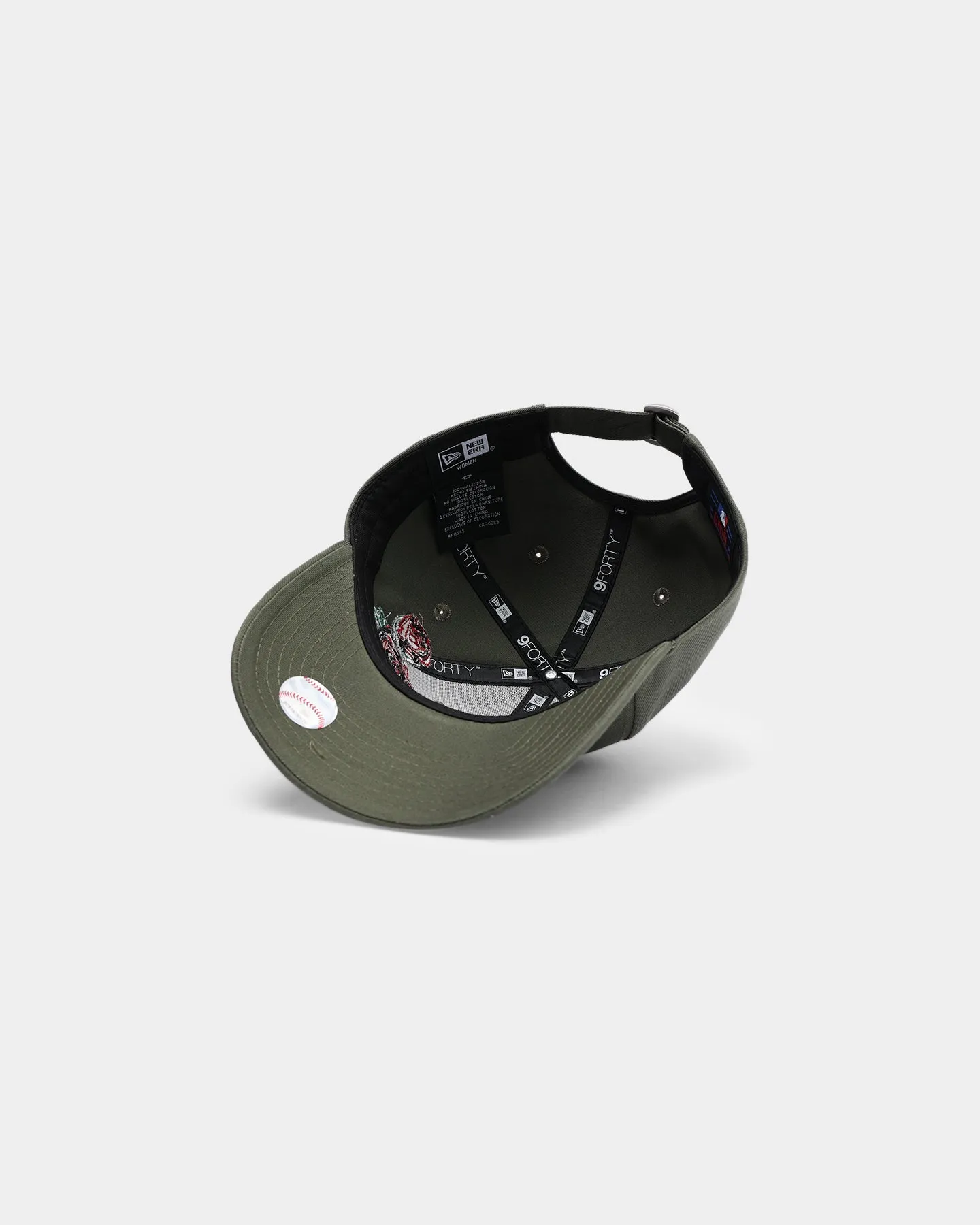 New Era Women's New York Yankees 'Rose Emblem' 9FORTY Strapback Olive/Black