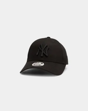 New Era Women's Yankees 9FORTY Strapback Black/Black