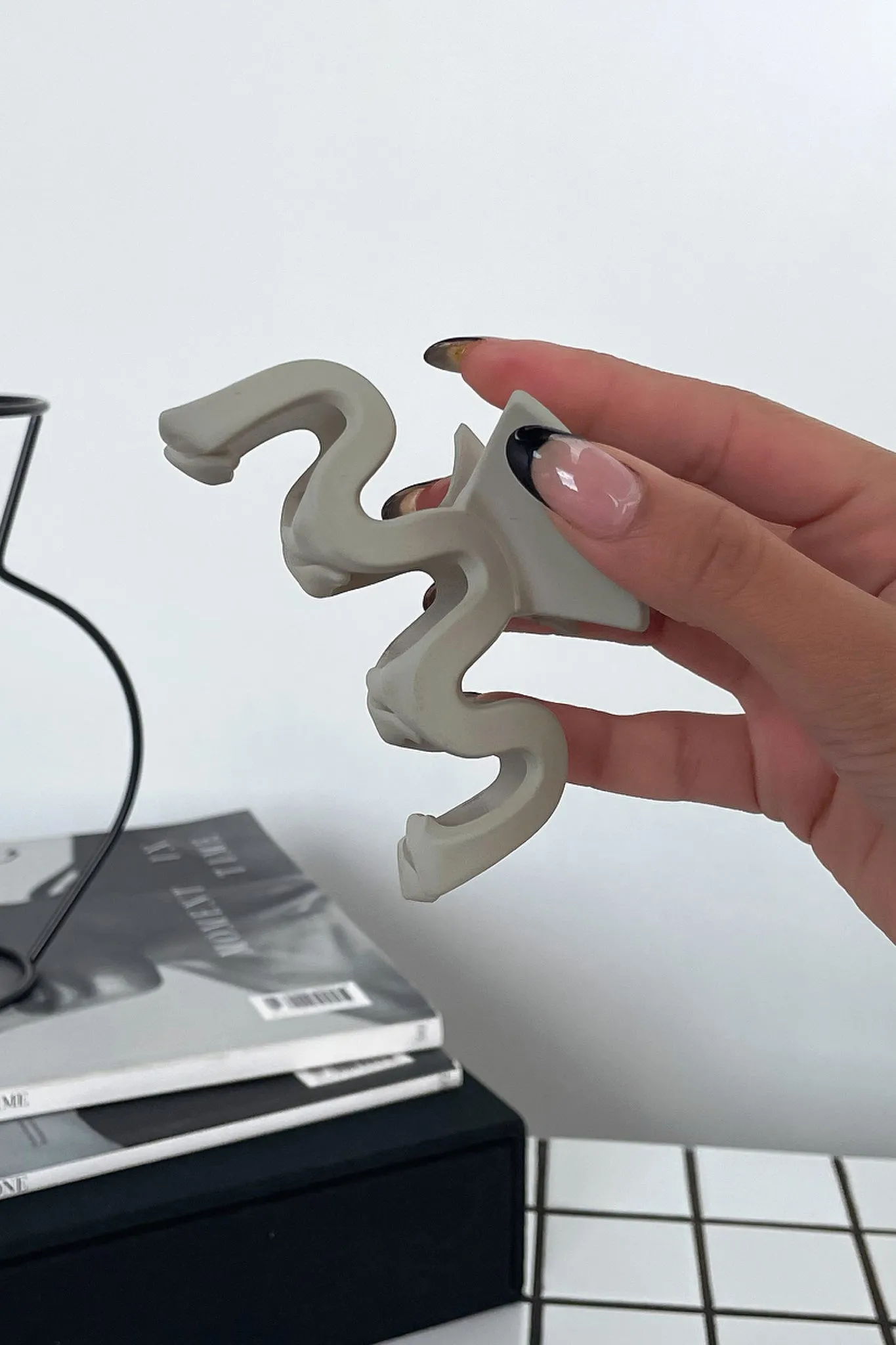 Rem Claw Clip - Grey