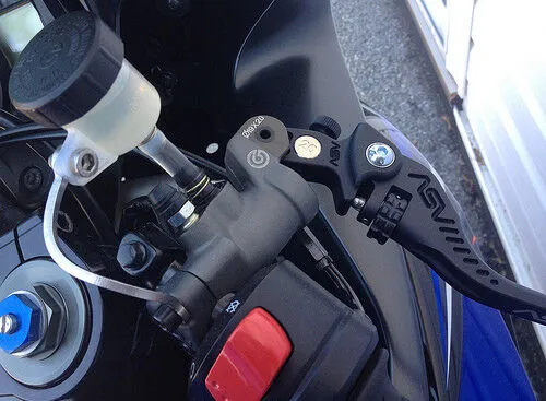 Reservoir Mount Bracket R1 R6 R3 FZ1 FZ6R MT07 MT09 MT10 FZ10 FZ09 FZ8 FZ07 FZ10