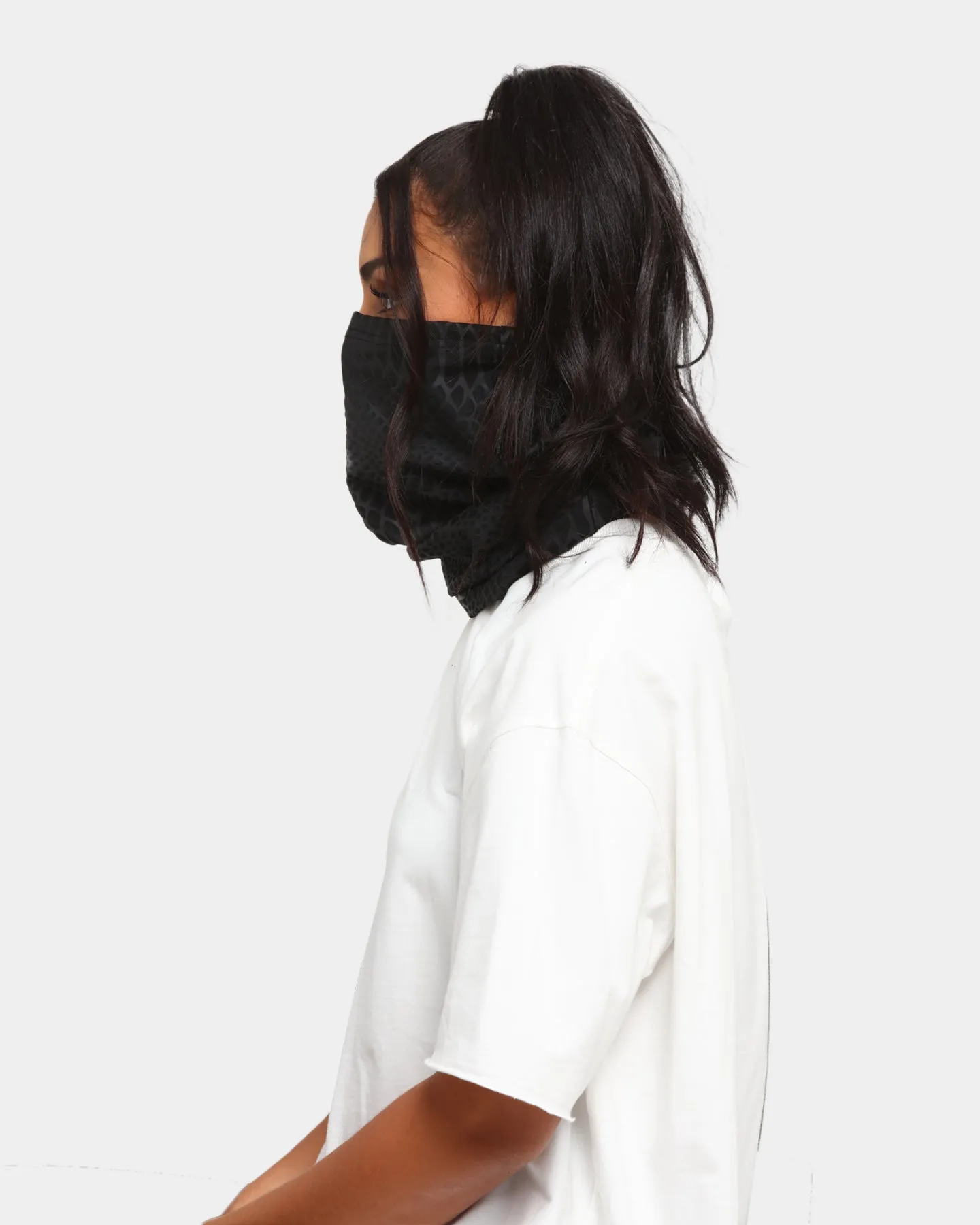 Saint Morta Reptile Snood Black/Black