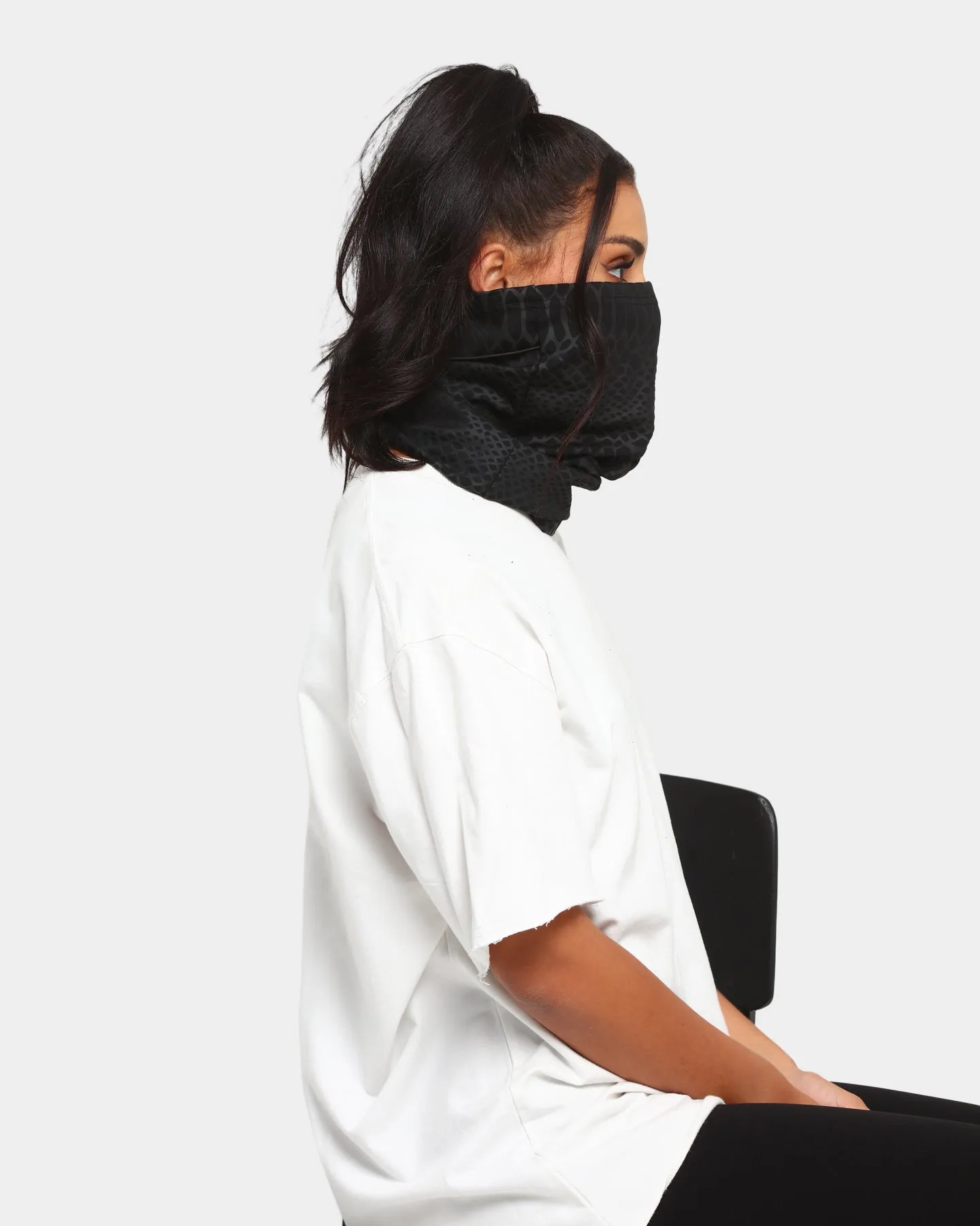 Saint Morta Reptile Snood Black/Black